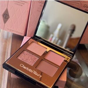 Charlotte Tilbury Eyeshadow Palette - pillow talk